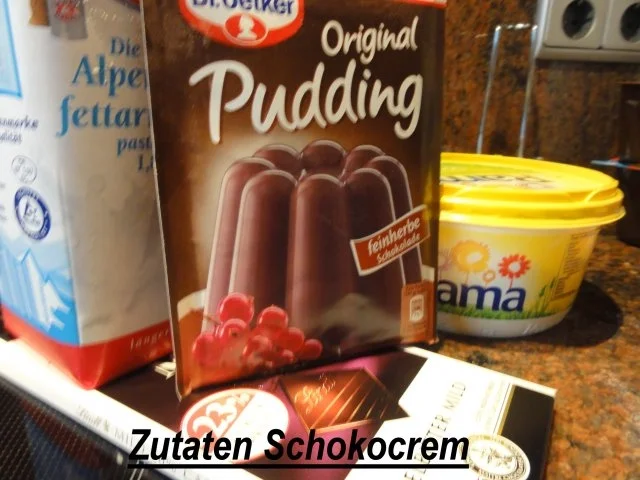 Rezept: Biskuit: BUTTERCREME " FÜRST - PÜCKLER - ART " Bild Nr. 4 Biskuit: BUTTERCREME " FÜRST - PÜCKLER - ART " - Rezept - Bild Nr. 4