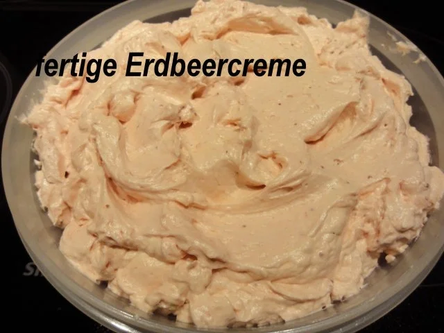 Rezept: Biskuit: BUTTERCREME " FÜRST - PÜCKLER - ART " Bild Nr. 8 Biskuit: BUTTERCREME " FÜRST - PÜCKLER - ART " - Rezept - Bild Nr. 8