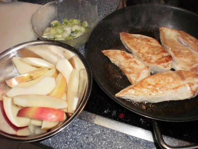 Hähnchenbrustfilet in Apfel-Balsamico-Soße - Rezept - Bild Nr. 2