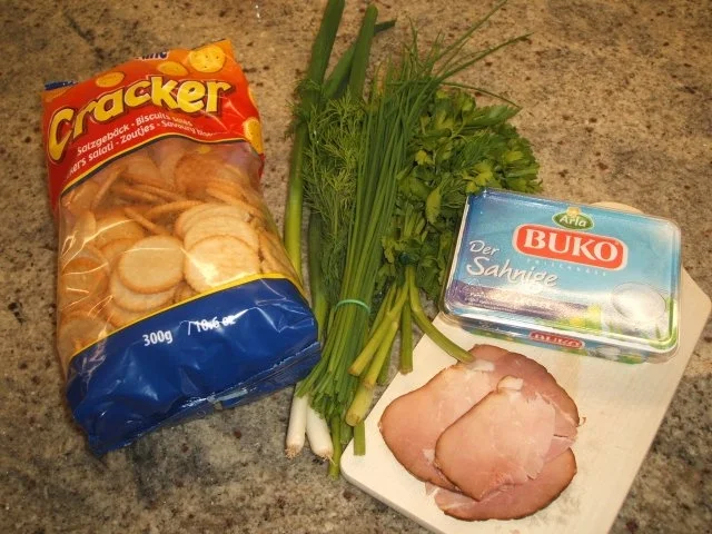 Frischkäse: Frischkäse-Bällchen im Kräuterkleid - Rezept - Bild Nr. 2