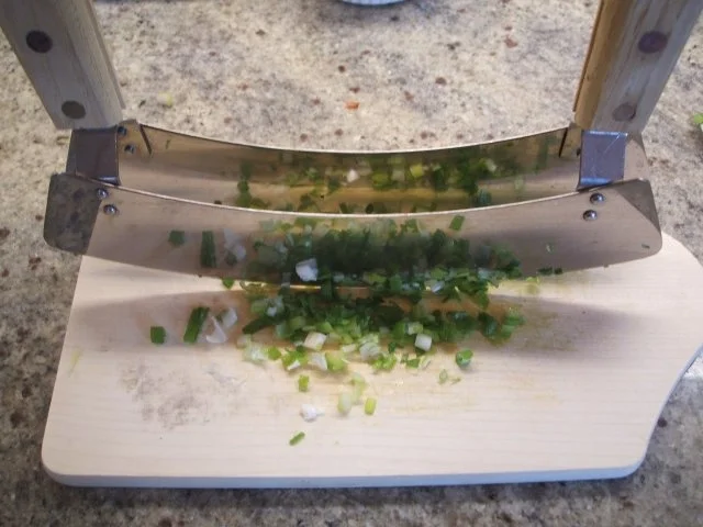 Frischkäse: Frischkäse-Bällchen im Kräuterkleid - Rezept - Bild Nr. 3