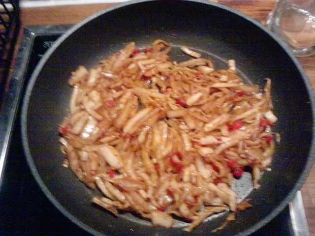 Rezept: Beilage: feuriges Chinkohl-Pfännchen Bild Nr. 4 Beilage: feuriges Chinkohl-Pfännchen - Rezept - Bild Nr. 4