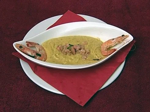 Crema de verduras y camarónes - Gemüsecrèmesuppe mit Garnelen (Ailton) - Rezept