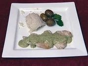 Pollo en salsa de ajo y perejil - Hühnchen in Knoblauch-Petersiliensoße (Ailton) - Rezept