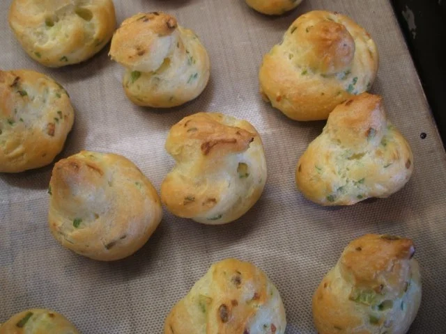 Rezept: Fingerfood: Miniwindbeutel mit Kaviar-Füllung Bild Nr. 9 Fingerfood: Miniwindbeutel mit Kaviar-Füllung - Rezept - Bild Nr. 9