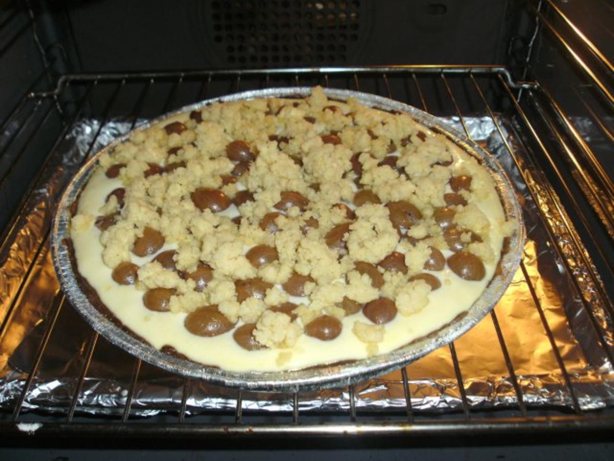 Quarkkuchen mit Stachelbeeren und Streuseln - Rezept - Bild Nr. 3