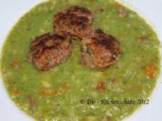 Kartoffelsuppe mit Kräutersahne und Lammklößchen - Rezept
