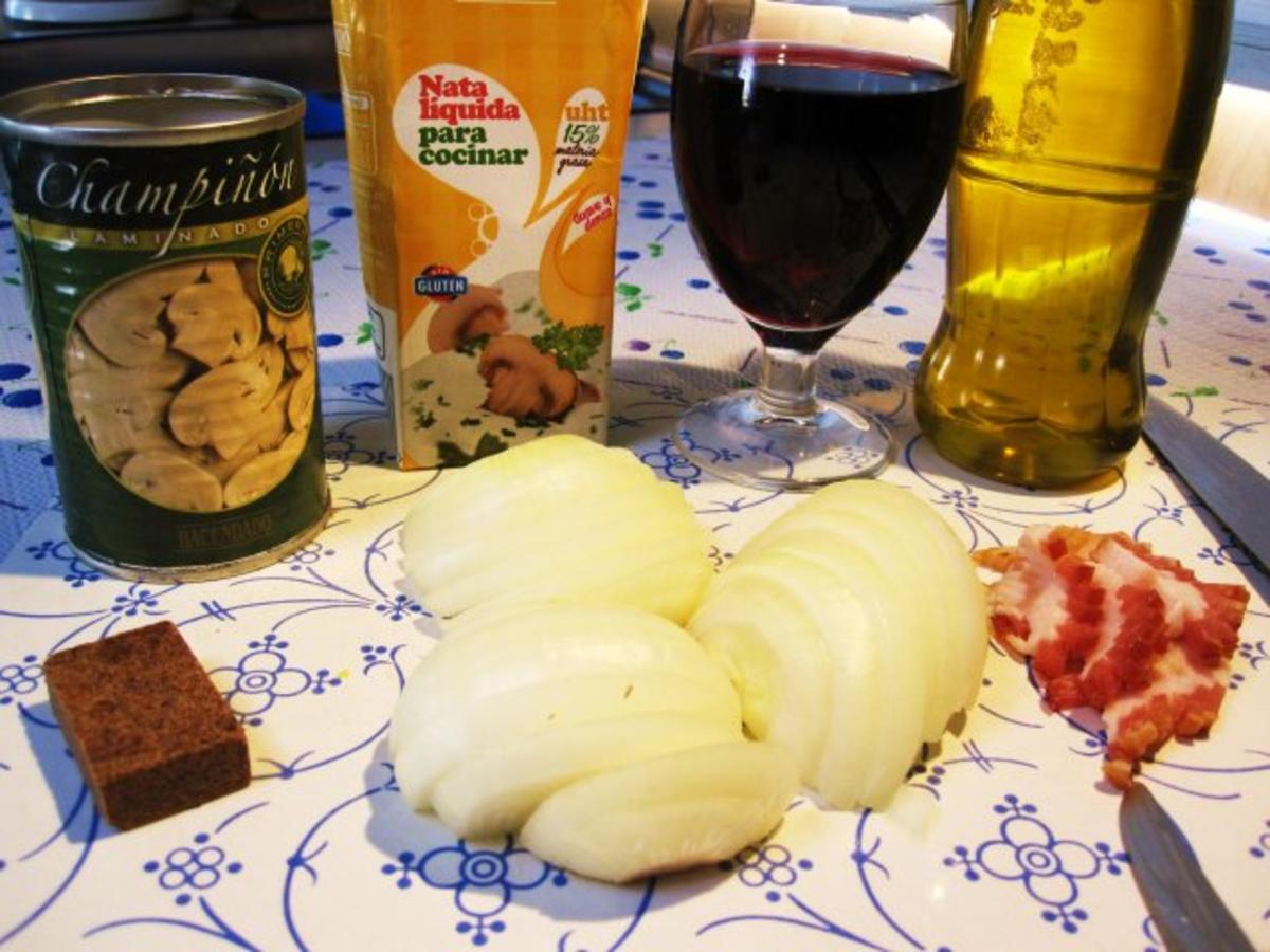 Rotwein-Zwiebelsoße mit Pilzen - Rezept - Bild Nr. 2