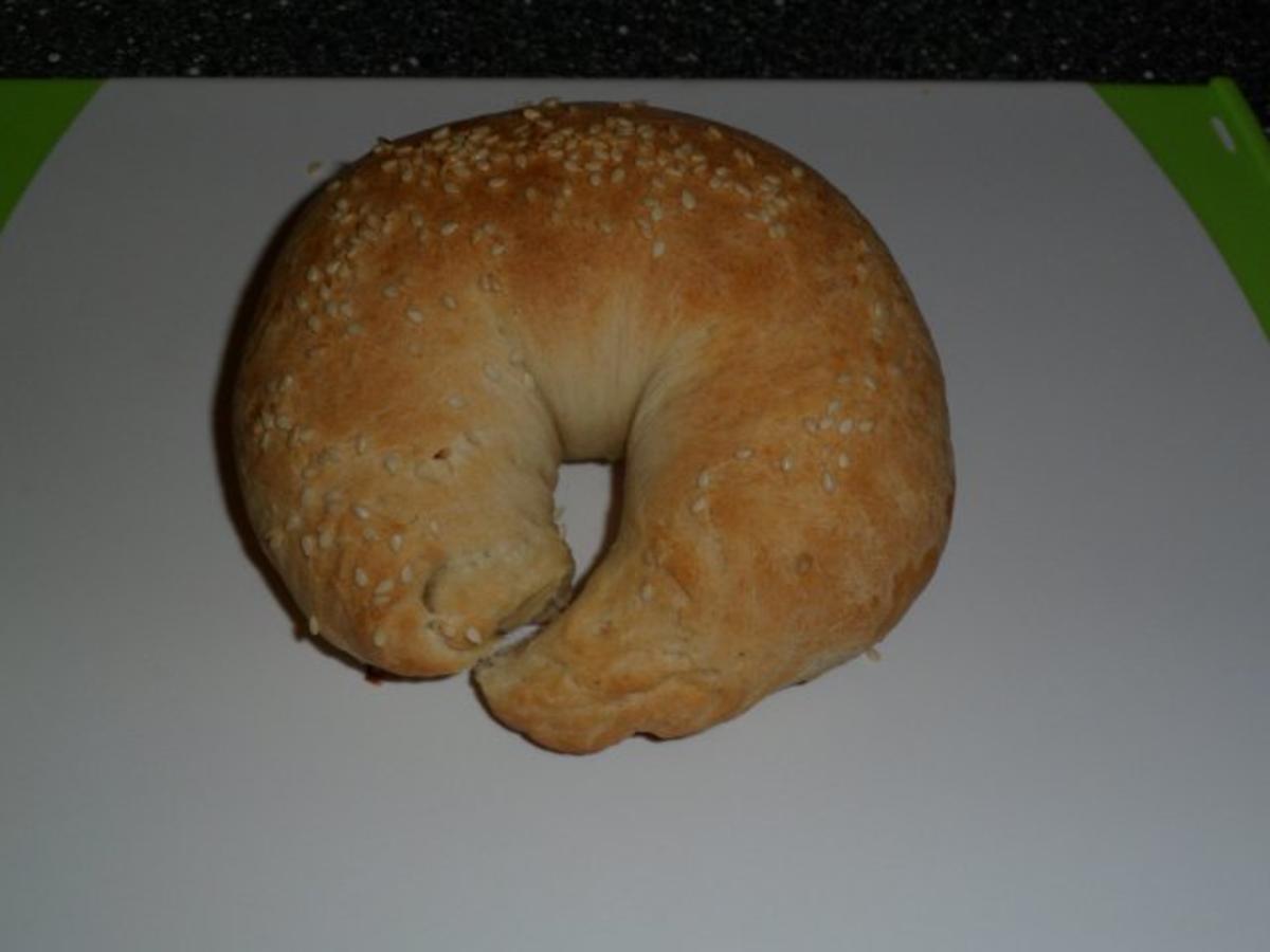 Bilder für Bagels gefüllt mit Eismeergarnelen und Kräuterfrischkäse - Rezept