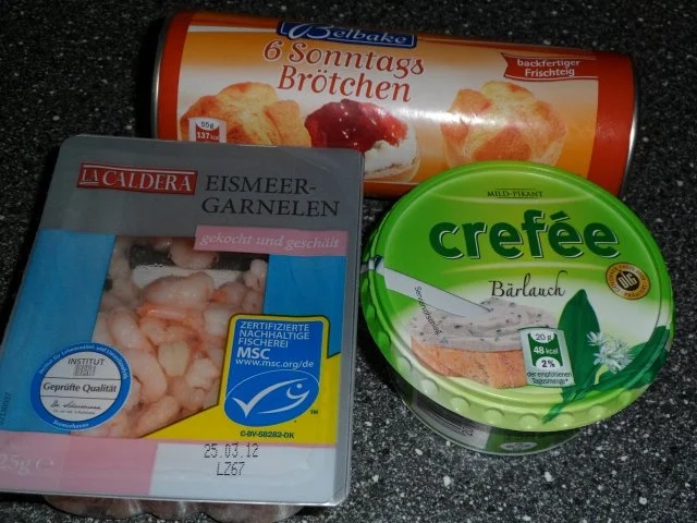 Bagels gefüllt mit Eismeergarnelen und Kräuterfrischkäse - Rezept - Bild Nr. 2