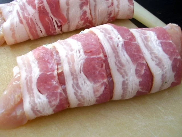 Rezept: Gefüllte Hähnchenbrust mit Tomatenkörbchen Bild Nr. 5 Gefüllte Hähnchenbrust mit Tomatenkörbchen - Rezept - Bild Nr. 5