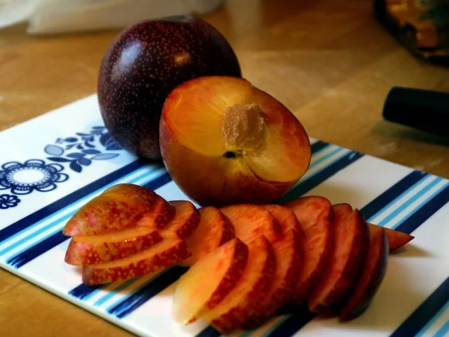 Bavarese Cappuccino mit Wodka-Zimt-.Pflaumen - Rezept - Bild Nr. 2