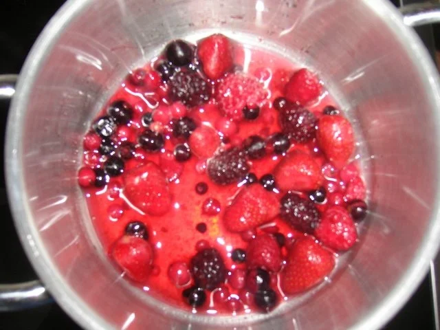 BREAKFAST: Waffeln mit warmen Früchten (MIT und OHNE Waffeleisen) - Rezept - Bild Nr. 5