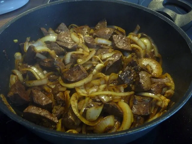 Rezept: Leber in Stückchen mit Tortellini Bild Nr. 8 Leber in Stückchen mit Tortellini - Rezept - Bild Nr. 8