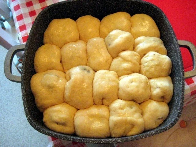 Buchteln gefüllt mit Pflaumenmus diesesmal die Richtigen - Rezept - Bild Nr. 11