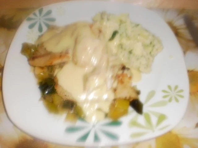 Rezept: Rotbarschfilet auf Porree und Senfsauce Rotbarschfilet auf Porree und Senfsauce - Rezept