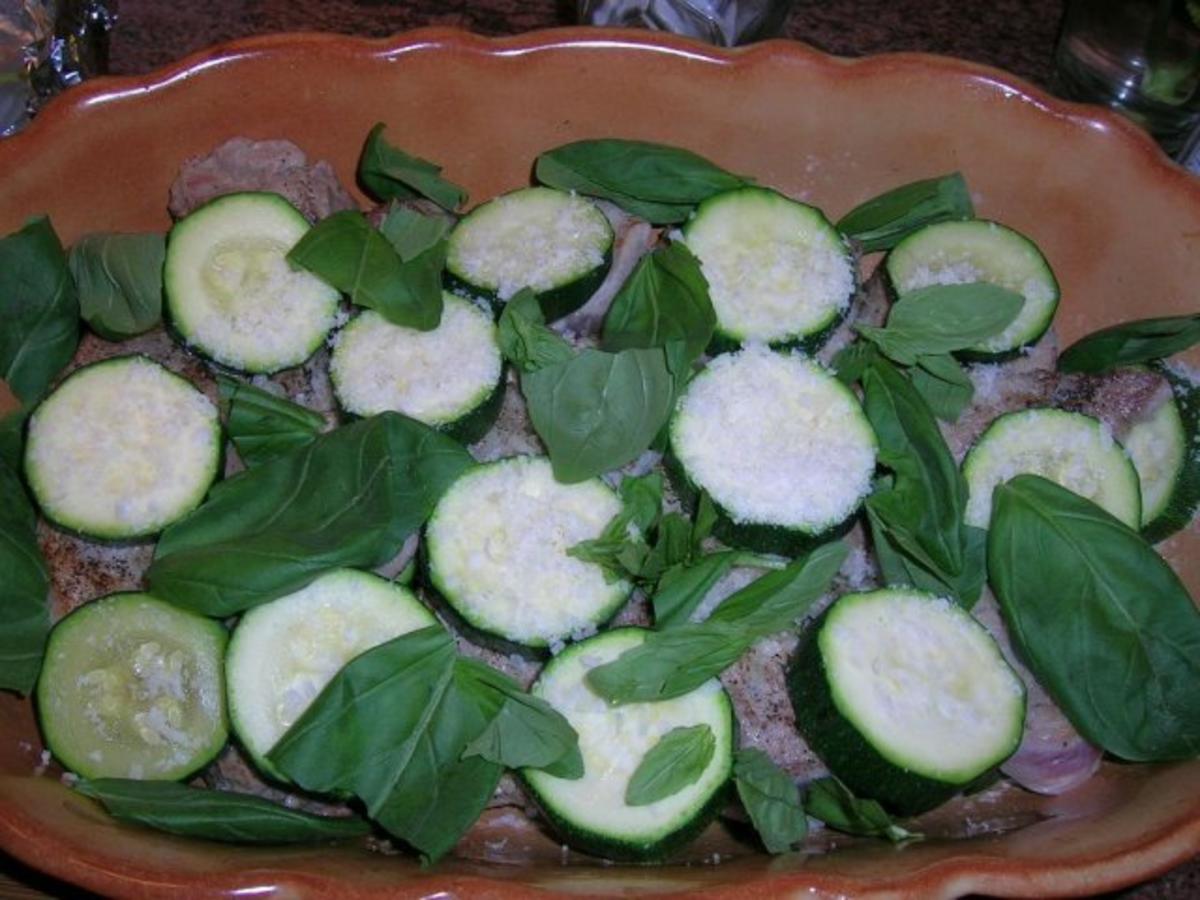 Schweinefilet mit Zucchini und Mozzarella überbacken - Rezept - Bild Nr. 5