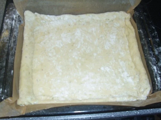 Pizza mit Zucchini und Gorgonzola - Rezept - Bild Nr. 3