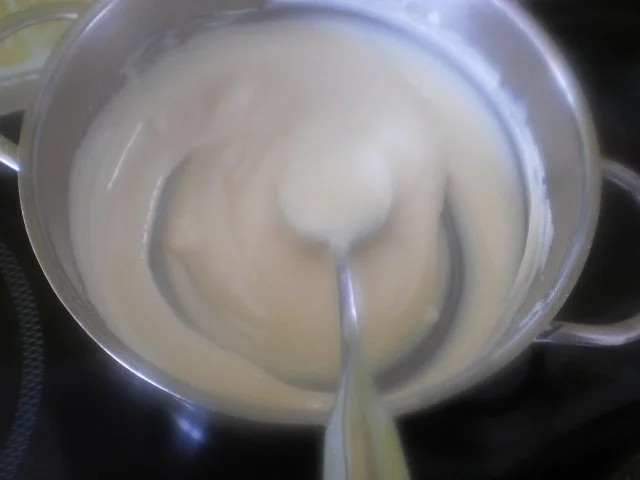 Weiße Schokomousse mit Beeren - Rezept - Bild Nr. 4