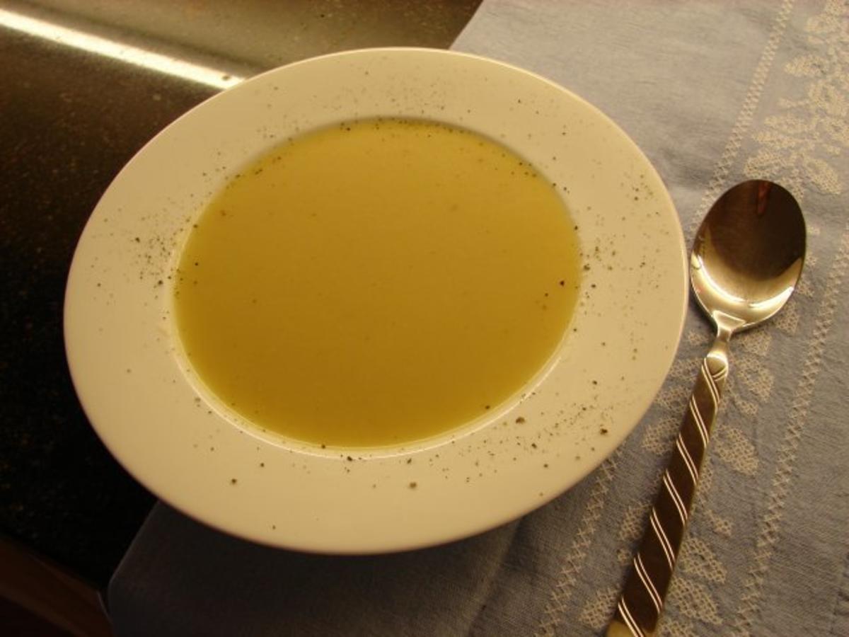 Apfel - Sellerieschaumsuppe - Rezept - Bild Nr. 2