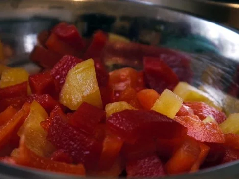 Rezept: Deftige Wurstpfanne mit Paprika-Kartoffeln aus dem Ofen Bild Nr. 4 Deftige Wurstpfanne mit Paprika-Kartoffeln aus dem Ofen - Rezept - Bild Nr. 4