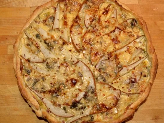 Rezept: Blätterteigtarte mit Lauch Birne und Roquefort Bild Nr. 6 Blätterteigtarte mit Lauch Birne und Roquefort - Rezept - Bild Nr. 6