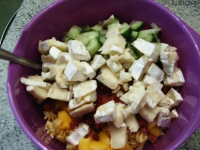 Rezept: Fruchtiger Nudelsalat Bild Nr. 4 Fruchtiger Nudelsalat - Rezept - Bild Nr. 4