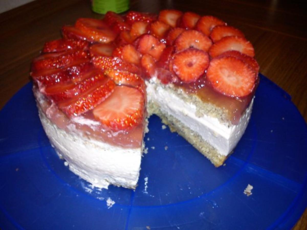 Erdbeer Joghurt Torte - Rezept