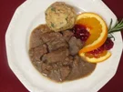 Rezept: Hirschgulasch an Kräuterknödeln Hirschgulasch an Kräuterknödeln - Rezept