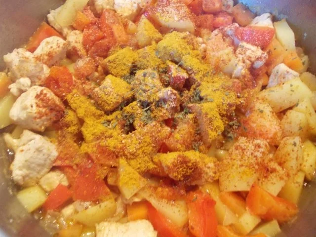 Rezept: CHICKEN-CURRY Bild Nr. 6 CHICKEN-CURRY - Rezept - Bild Nr. 6