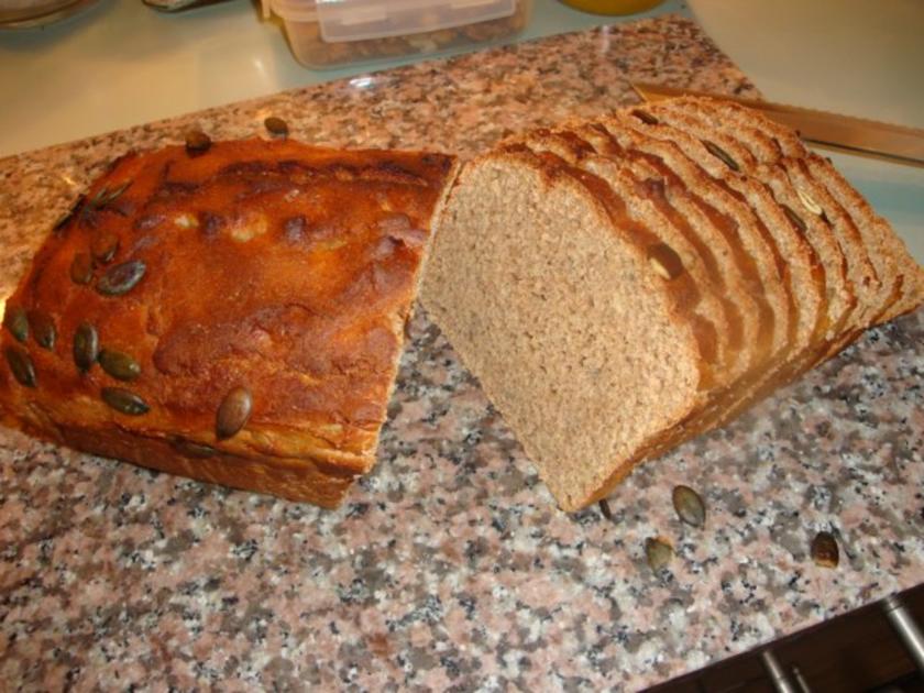 Dinkel Roggen Kürbiskern Brot - einfach - von erdbeere1706