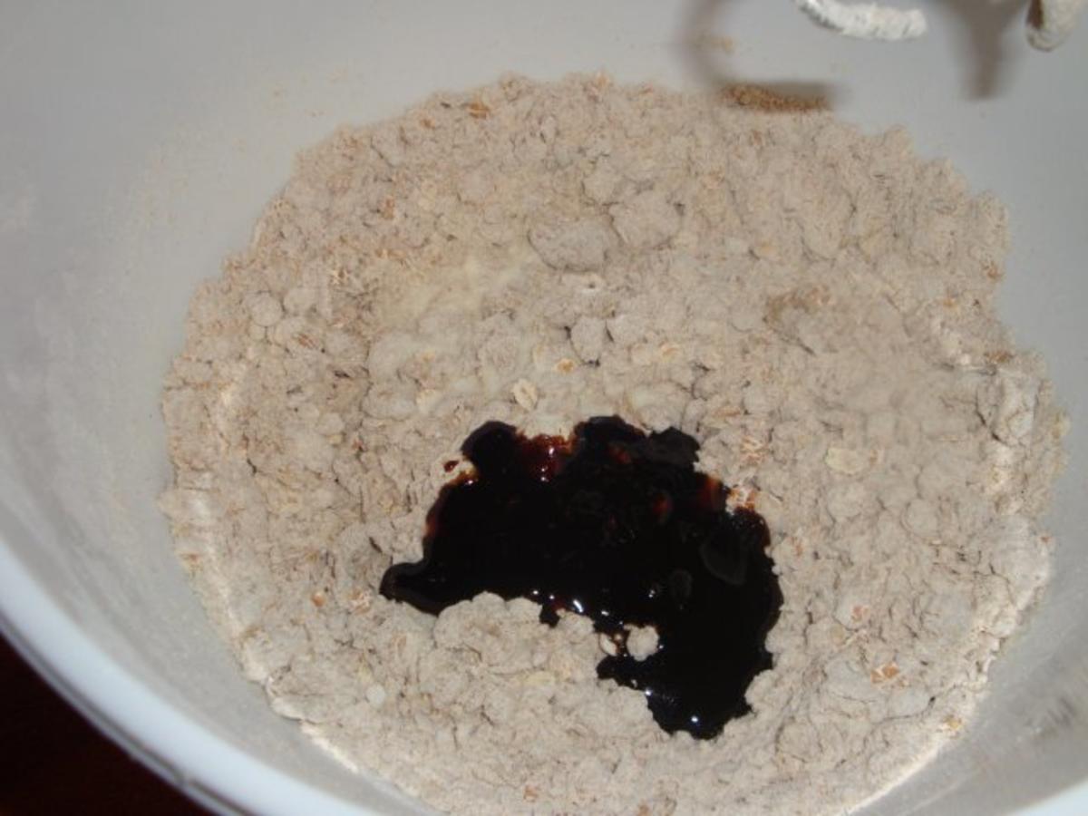 Dinkel Haferflocken- Möhren Brot - einfach - von erdbeere1706