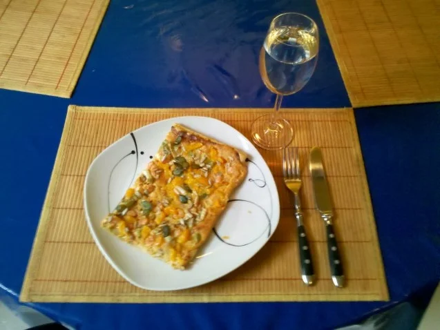 Flammkuchen: Pikanter Garnelen-Flammkuchen â la Gudrun - Rezept - Bild Nr. 2