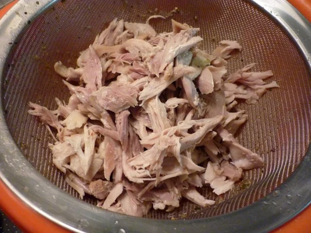 Hühnerbrühe kräftig, frisch zubereitet - Rezept - Bild Nr. 2