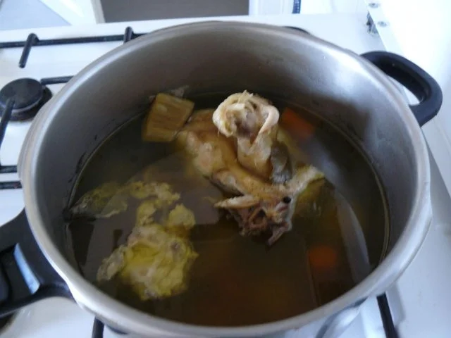 Frühlinssuppe mit Nudeln und Gemüse - Rezept - Bild Nr. 4