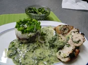Puten-Ministeaks als Roulade gefüllt mit Ziegenkäse und Petersilie♠ - Rezept