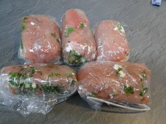 Puten-Ministeaks als Roulade gefüllt mit Ziegenkäse und Petersilie♠ - Rezept - Bild Nr. 7