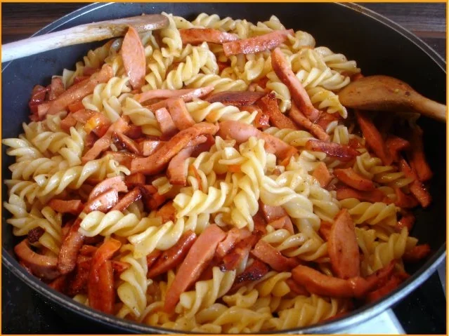 Fusili mit Fleischwurst - Rezept
