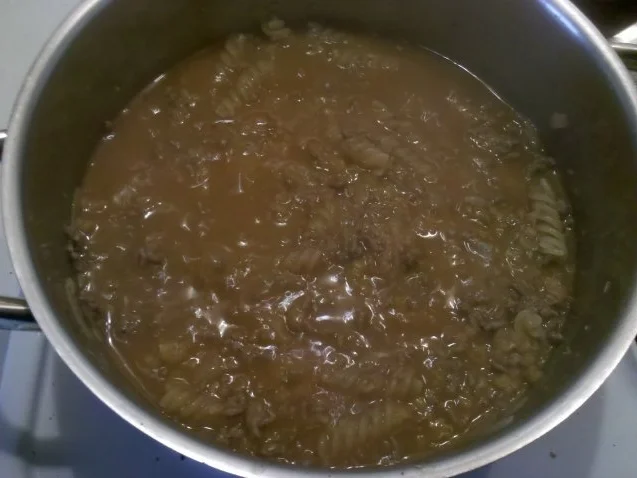 Rezept: Hackfleisch: Hackfleisch-Nudeleintopf im Tandoori-Stil Bild Nr. 6 Hackfleisch: Hackfleisch-Nudeleintopf im Tandoori-Stil - Rezept - Bild Nr. 6