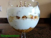 Dessert:   SAHNE-JOGHURT mit Cantuccini - Rezept