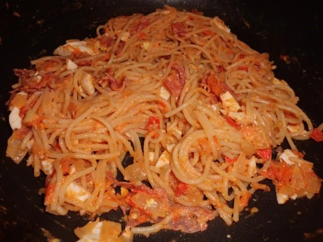 Rezept: Pasta: Spaghettipfanne "Bella Italia" Bild Nr. 3 Pasta: Spaghettipfanne "Bella Italia" - Rezept - Bild Nr. 3