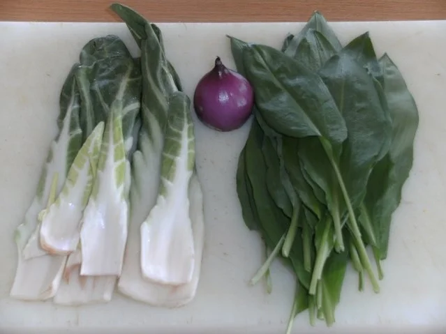 Rezept: Beilage: Mangold mit Bärlauch Bild Nr. 2 Beilage: Mangold mit Bärlauch - Rezept - Bild Nr. 2