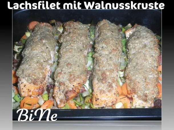 Rezept: BiNe` S LACHSFILET MIT WALNUSSKRUSTE IN LAUCHGEMUESE Bild Nr. 8 BiNe` S LACHSFILET MIT WALNUSSKRUSTE IN LAUCHGEMUESE - Rezept - Bild Nr. 8