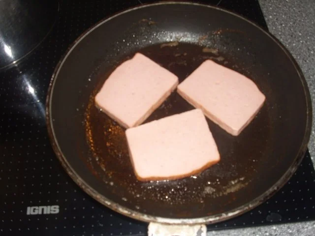 Leberkäs auf Bauernbrot mit Ei überbacken - Rezept - Bild Nr. 4