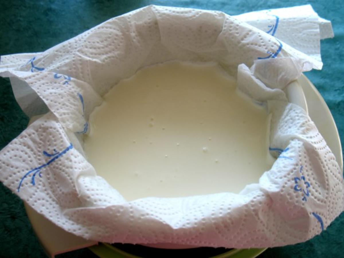 Basics - Frischkäseart aus Naturjoghurt - selbst hergestellt - Rezept - Bild Nr. 8