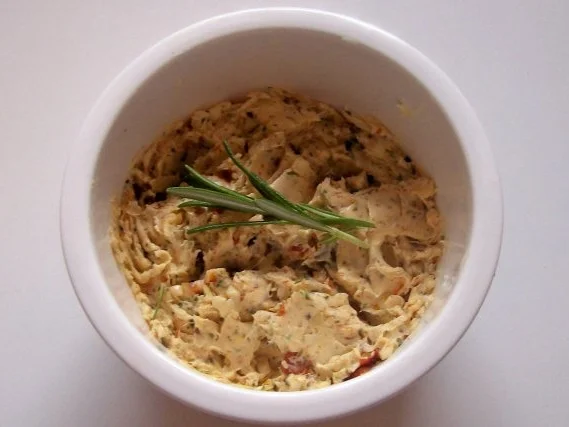 Italienische Kräuterbutter - Rezept