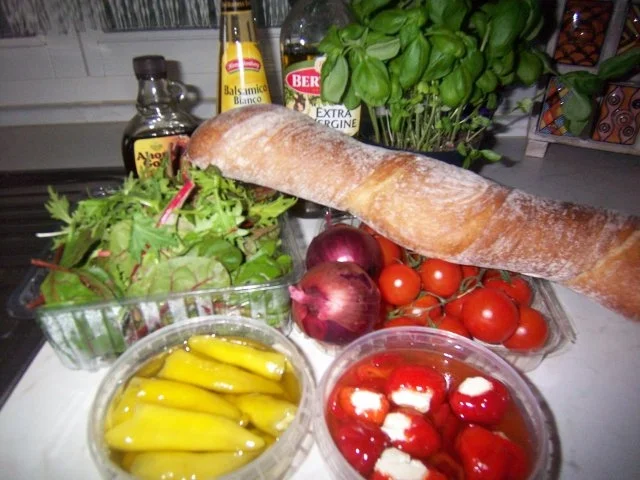 Brotsalat mit zweierlei Peperoncini - Rezept - Bild Nr. 2