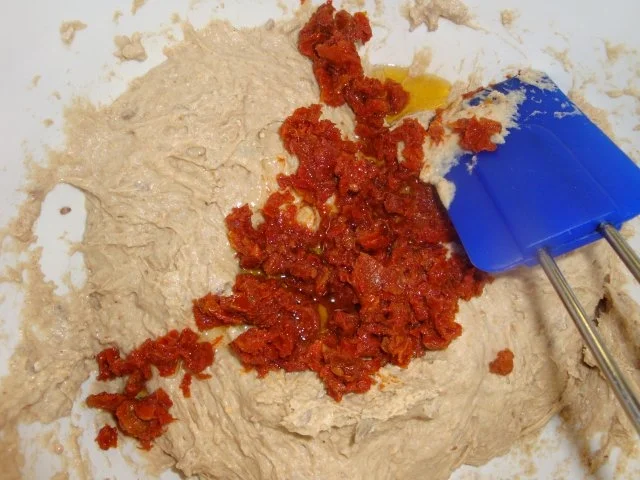 Rezept: Dinkelbrot mit Oliven und getrockneten Tomaten Bild Nr. 4 Dinkelbrot mit Oliven und getrockneten Tomaten - Rezept - Bild Nr. 4