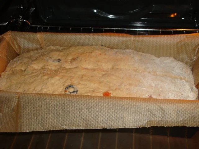 Rezept: Dinkelbrot mit Oliven und getrockneten Tomaten Bild Nr. 6 Dinkelbrot mit Oliven und getrockneten Tomaten - Rezept - Bild Nr. 6