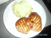 Fleischlaibchen mit Kartoffelpüree - Rezept